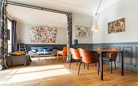 Spacious And Bright 2 Bedroom Apartment, Typically Parisian, Montmartre-Opera, Central Paris